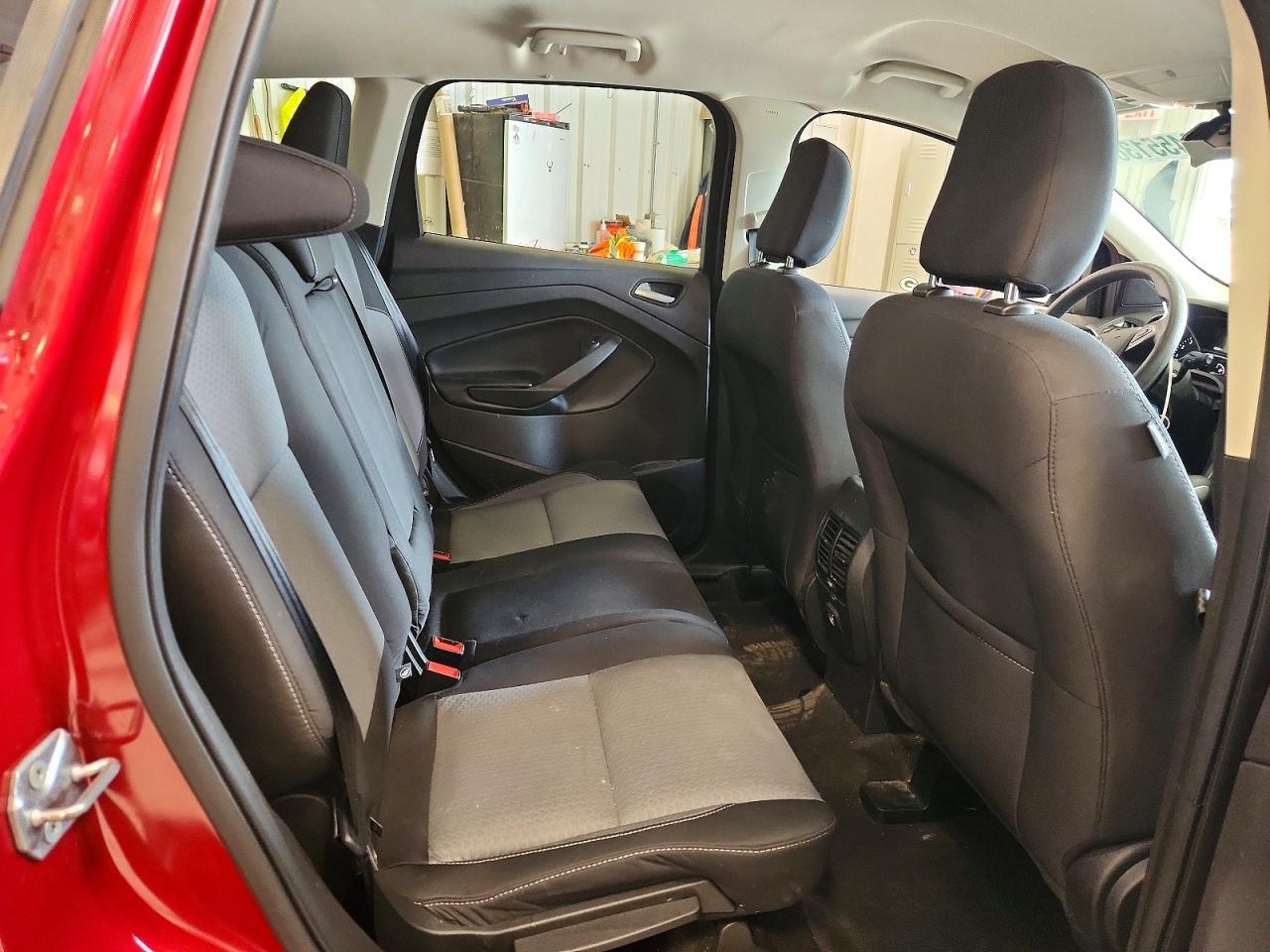 2018 FORD ESCAPE SE photo 10