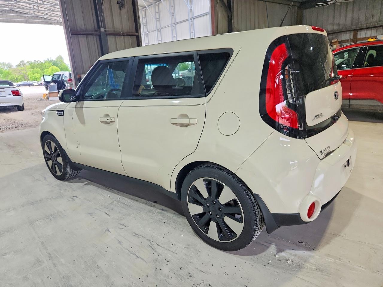 2015 KIA SOUL ! photo 3