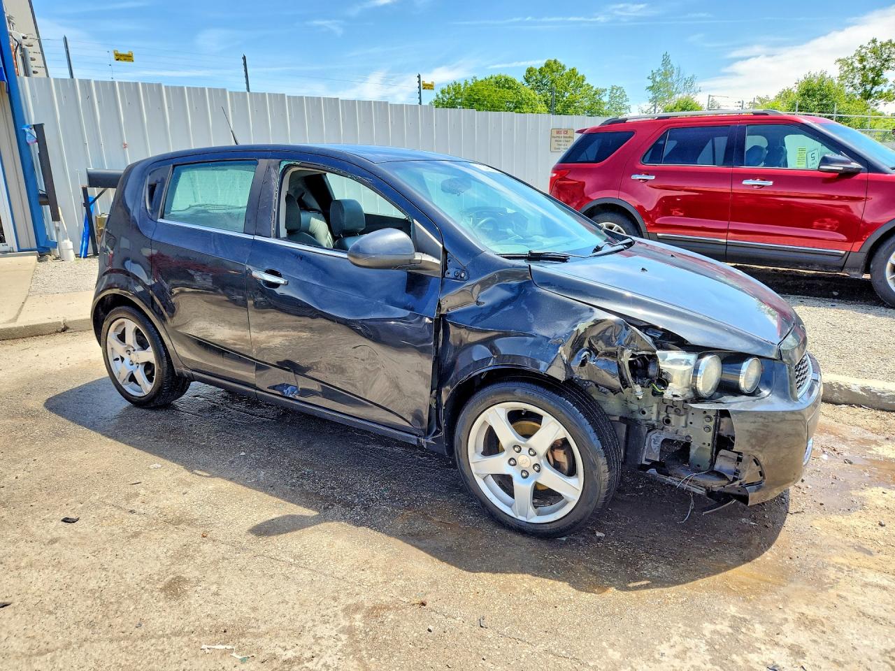 2014 CHEVROLET SONIC LTZ photo 4