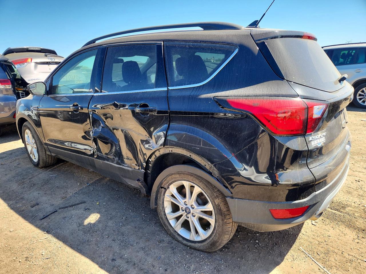 2019 FORD ESCAPE SEL photo 3