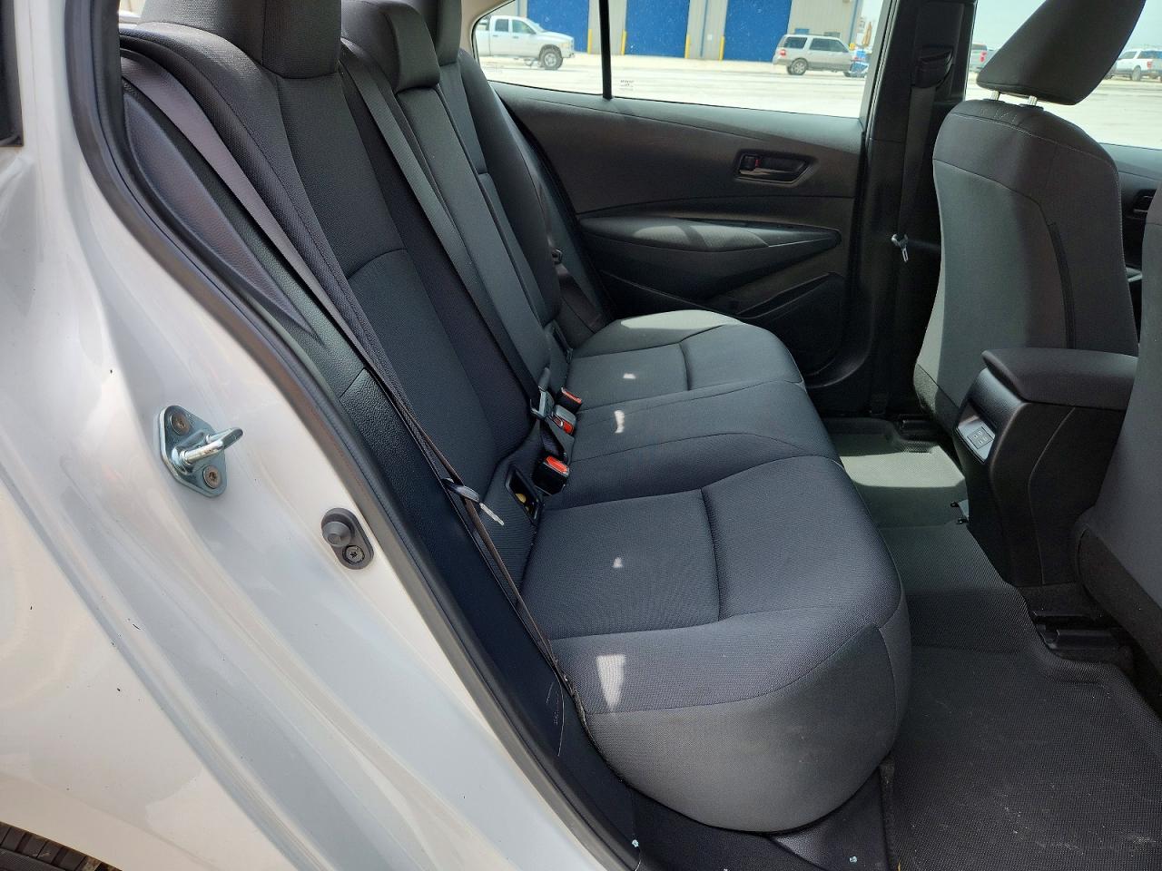 2024 TOYOTA COROLLA LE photo 19