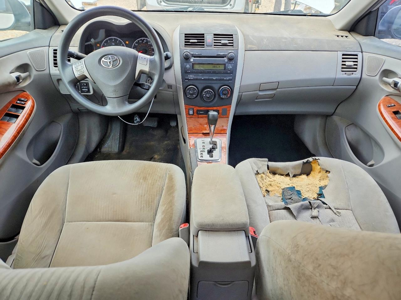 2009 TOYOTA COROLLA XLE photo 15