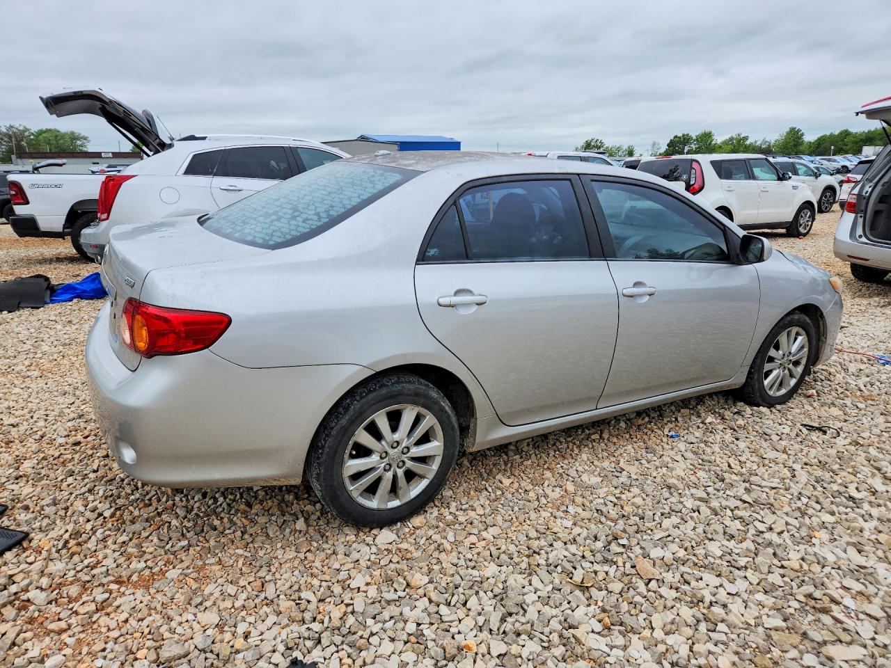 2009 TOYOTA COROLLA XLE photo 5