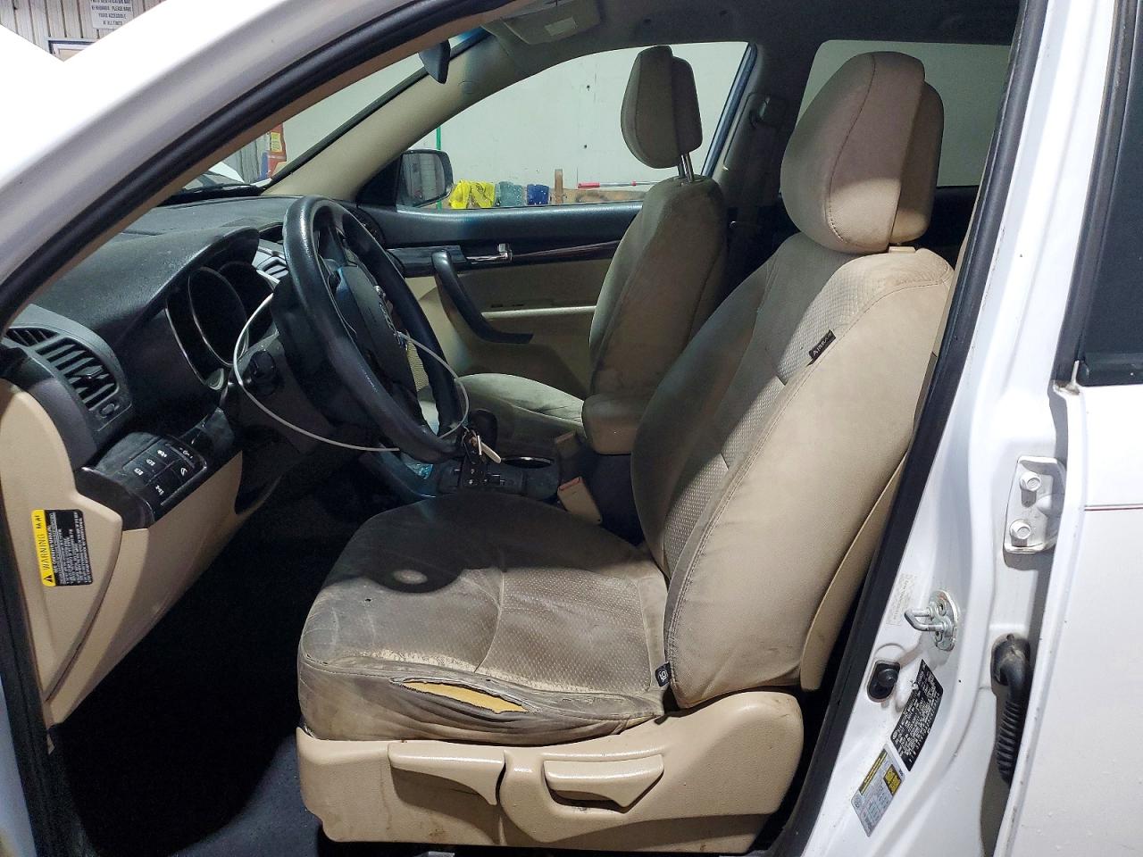 2012 KIA SORENTO LX photo 19