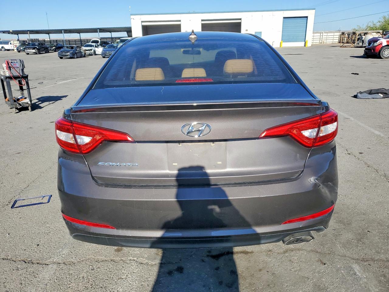 2015 HYUNDAI SONATA photo 16