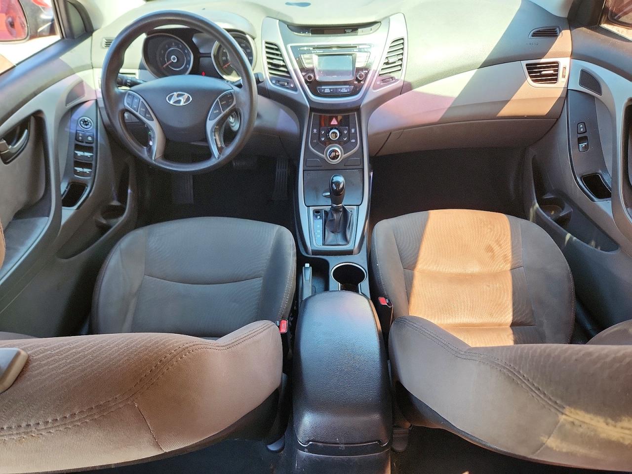 2016 HYUNDAI ELANTRA SE photo 15