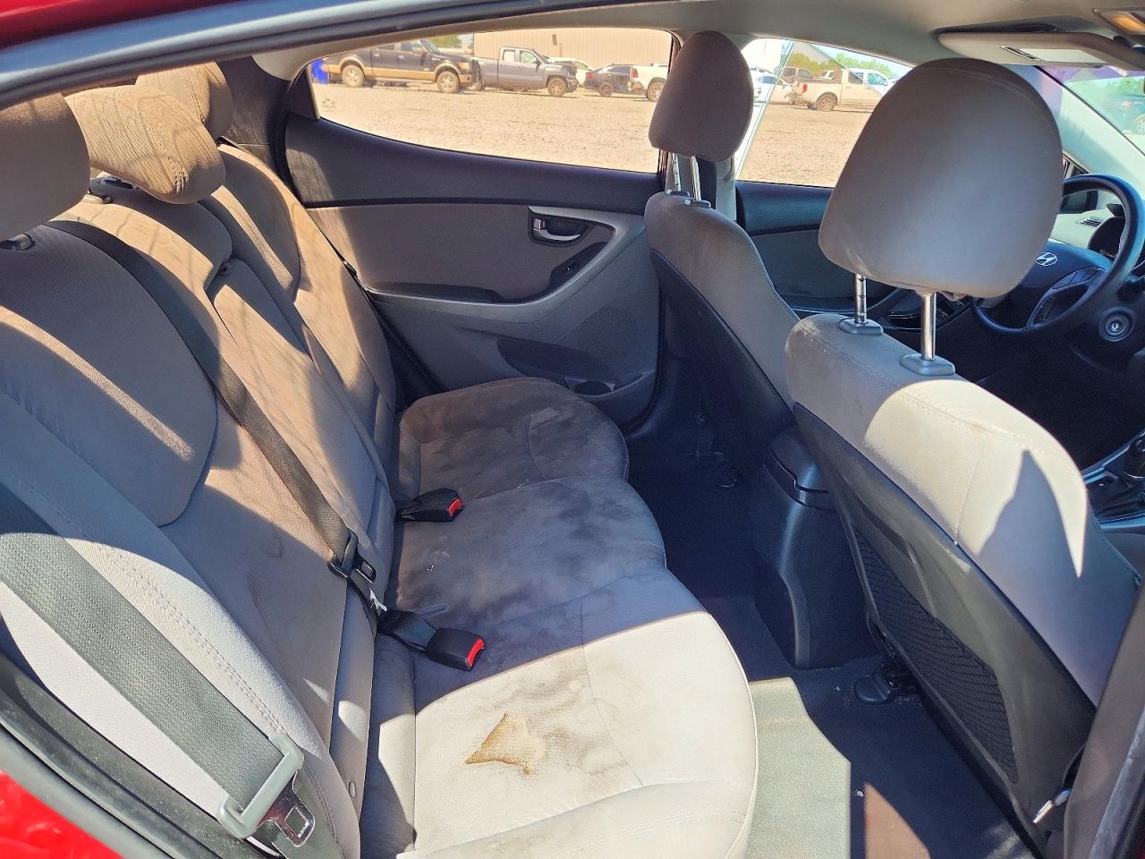 2016 HYUNDAI ELANTRA SE photo 19