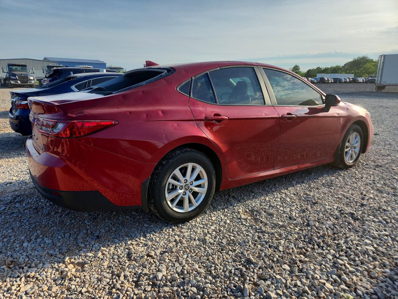2025 TOYOTA CAMRY LE photo 5