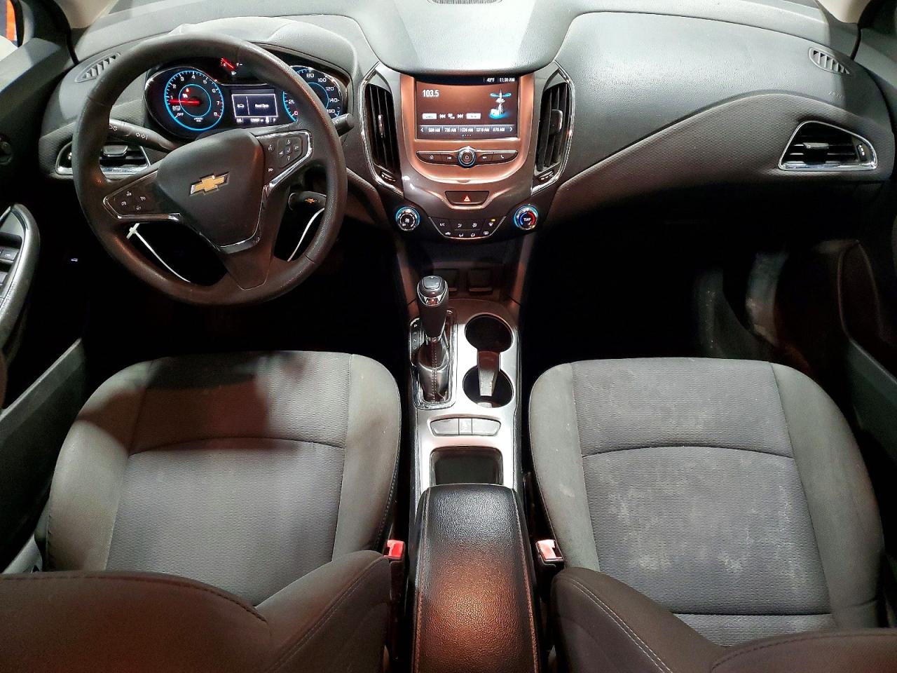 2017 CHEVROLET CRUZE LT photo 22
