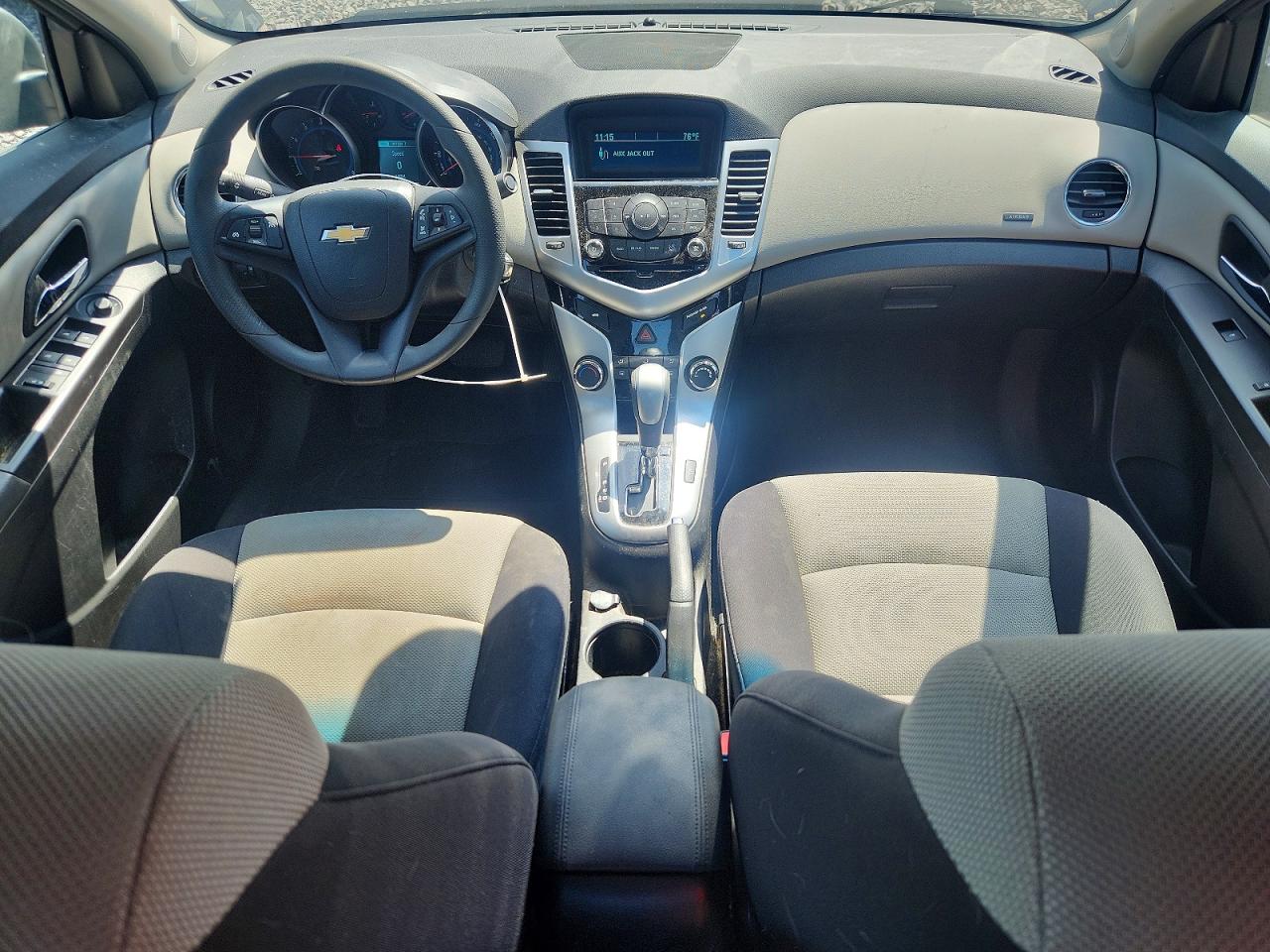2015 CHEVROLET CRUZE LS photo 22