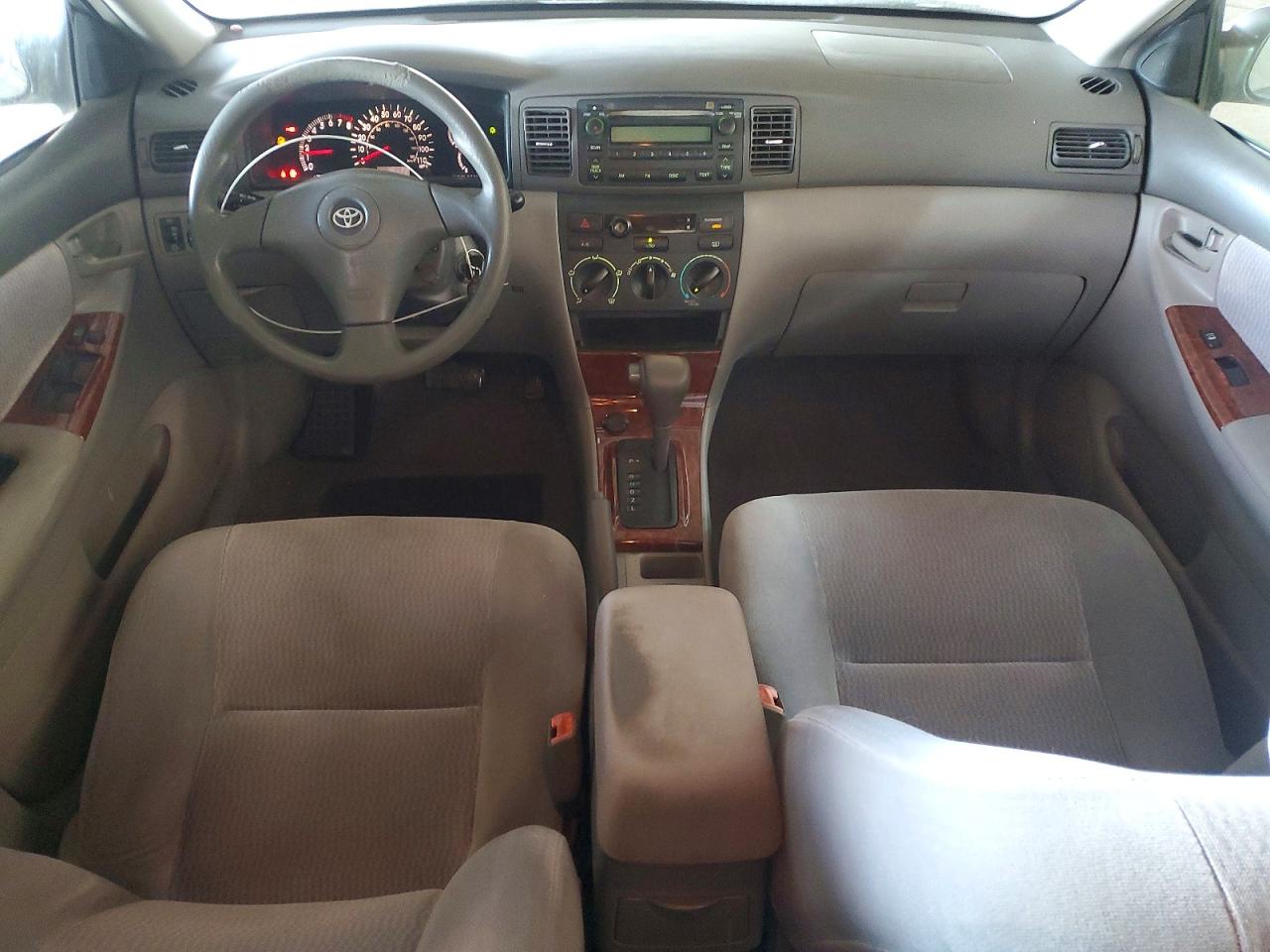 2005 TOYOTA COROLLA photo 8