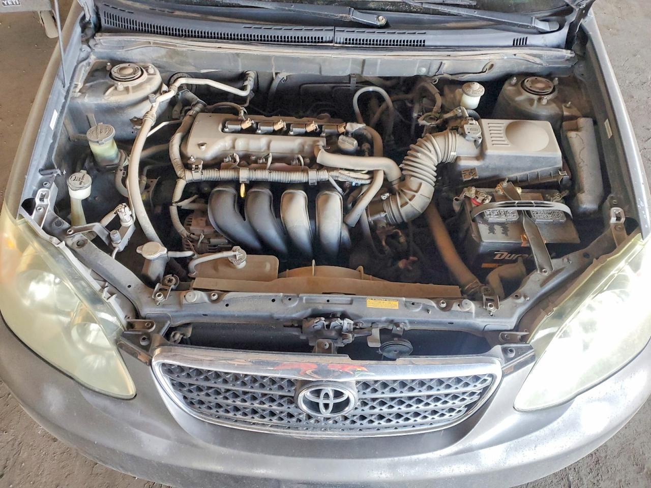 2005 TOYOTA COROLLA photo 11