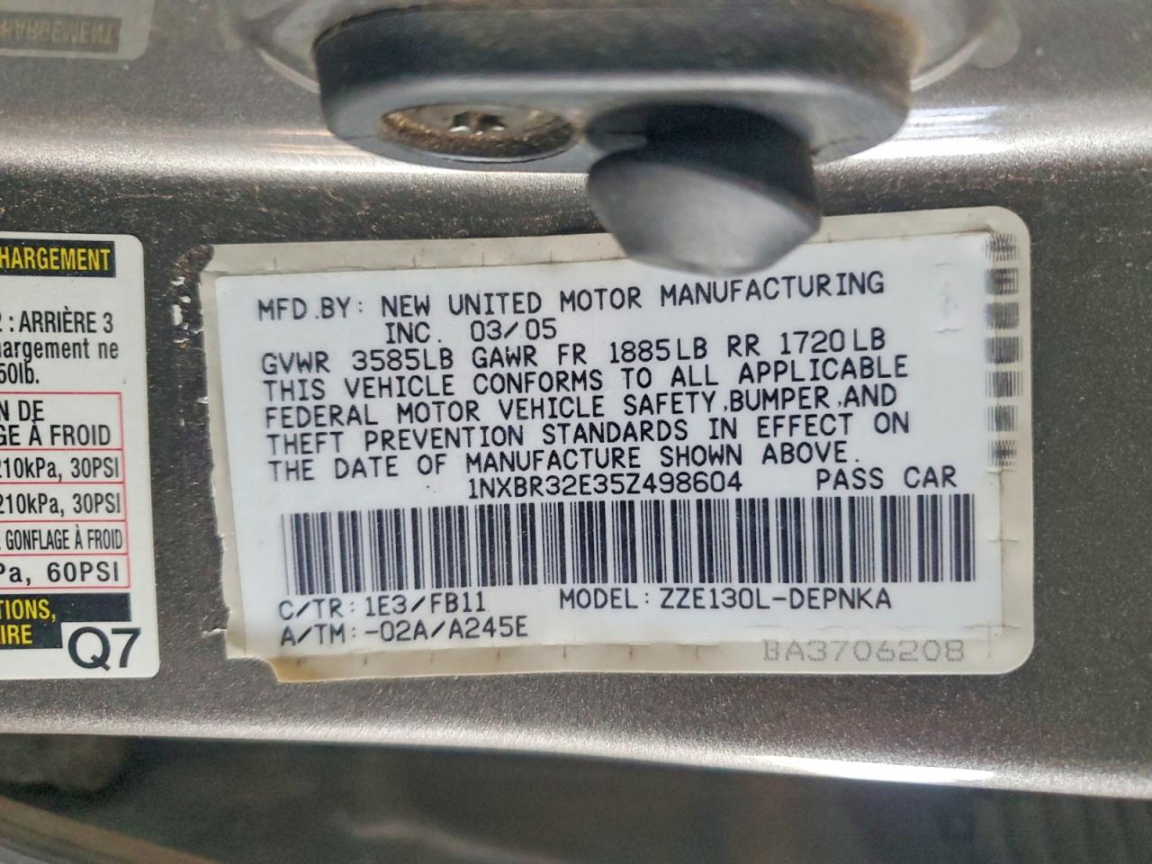 2005 TOYOTA COROLLA photo 12