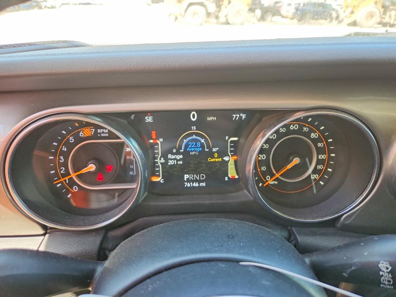 2019 JEEP WRANGLER UNLIMITED SAHARA photo 17