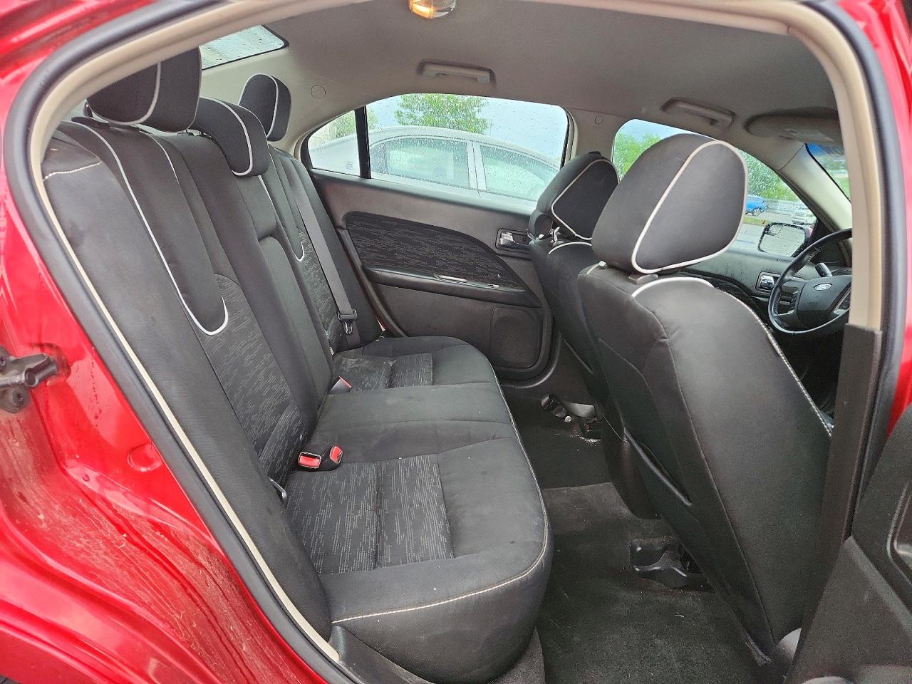 2012 FORD FUSION SE photo 19
