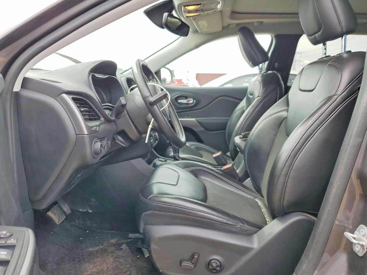 2019 JEEP CHEROKEE LATITUDE PLUS photo 19