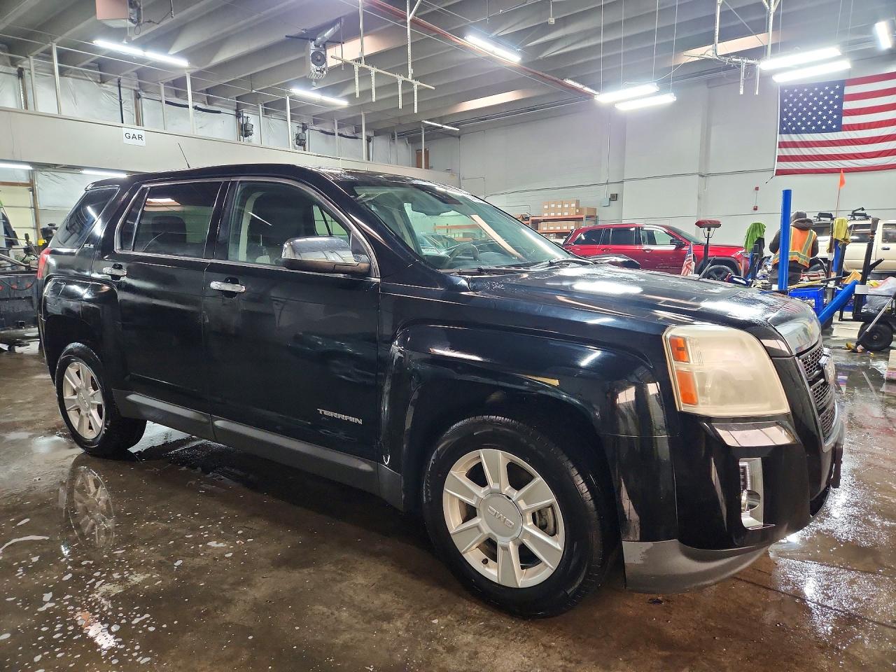 2013 GMC TERRAIN SLE photo 4