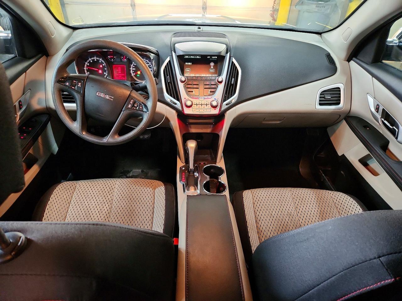 2013 GMC TERRAIN SLE photo 8