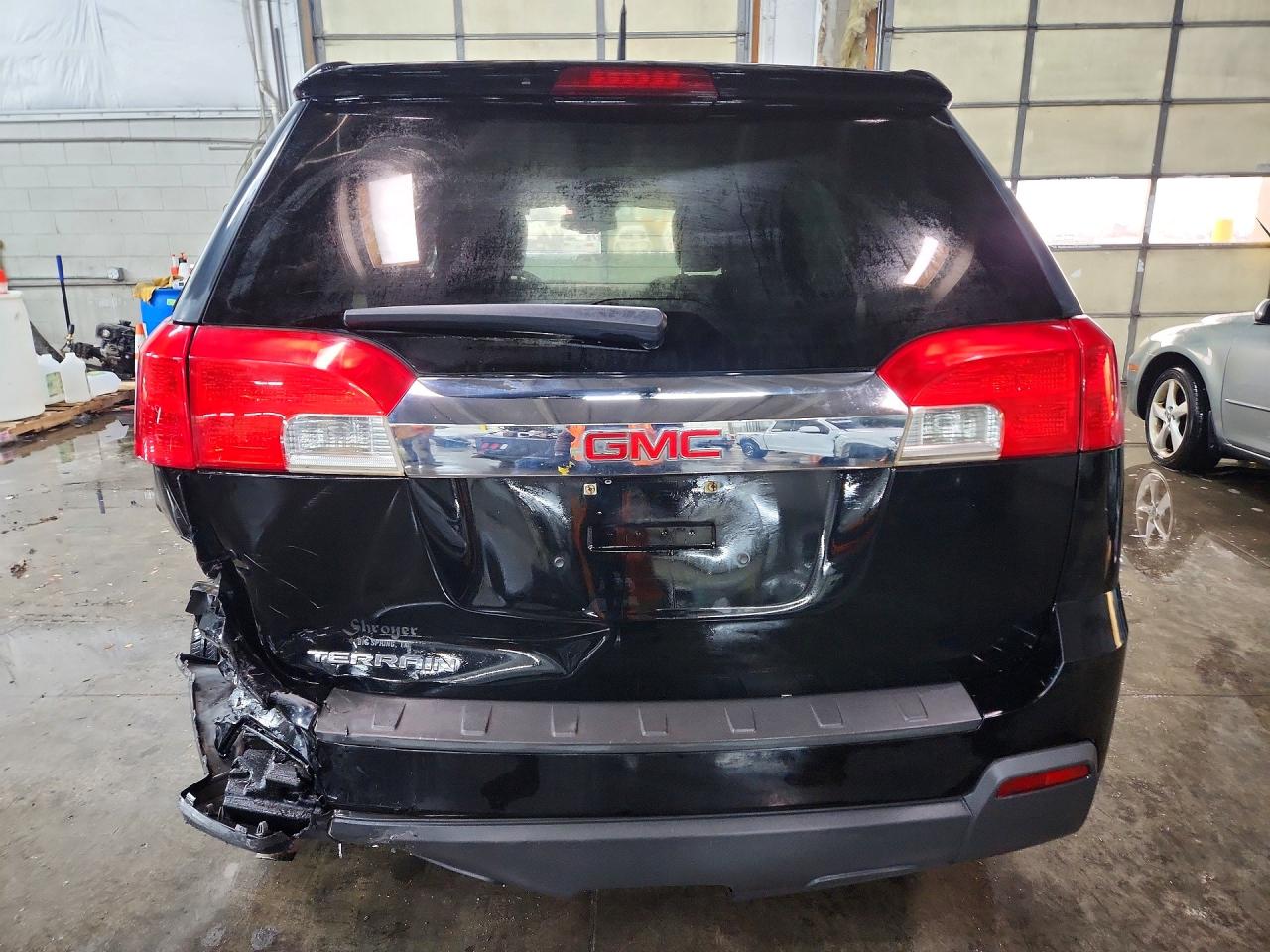 2013 GMC TERRAIN SLE photo 6