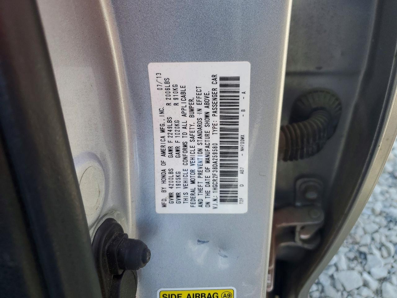 2013 HONDA ACCORD LX photo 12