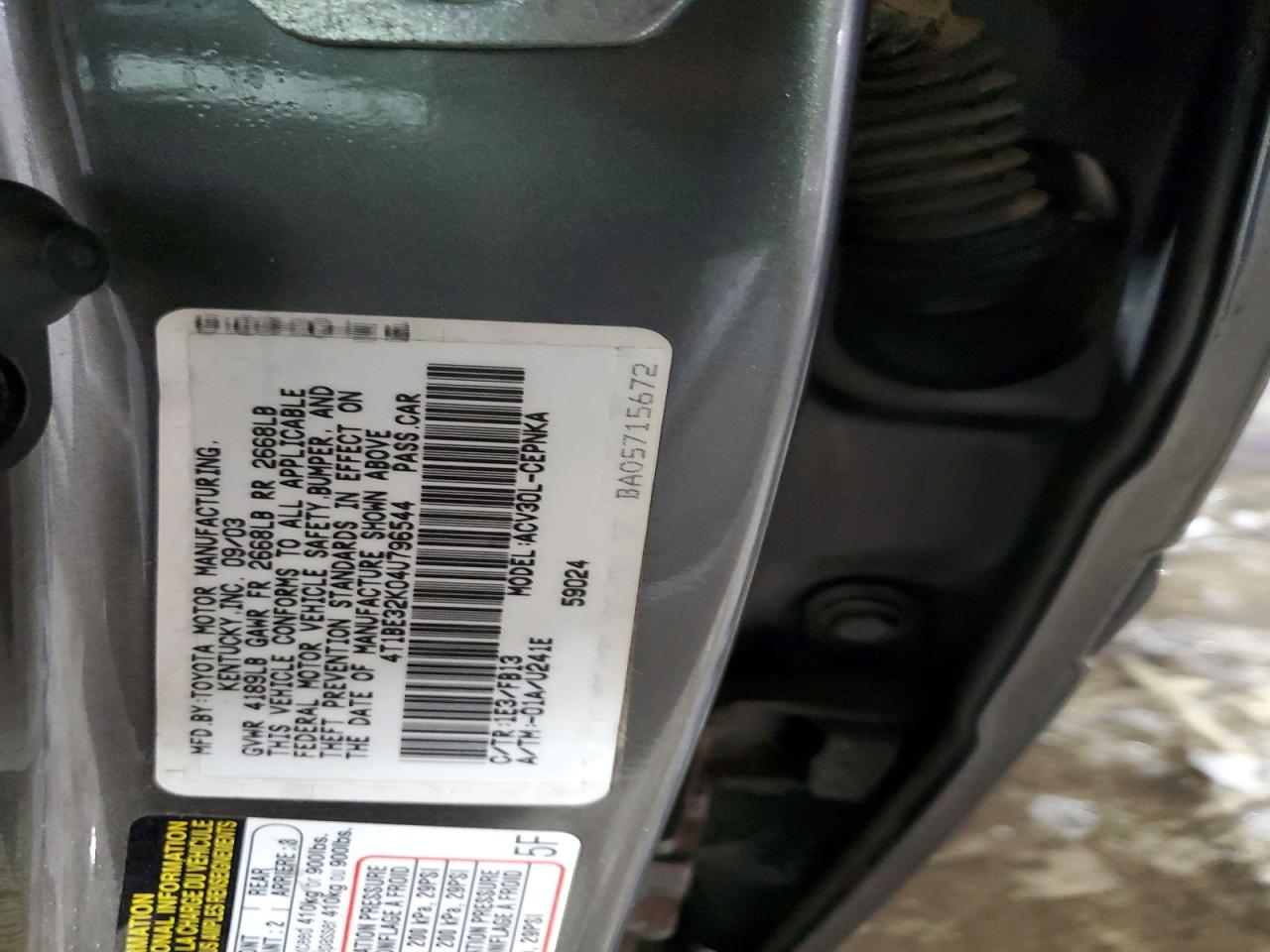 2004 TOYOTA CAMRY LE photo 23