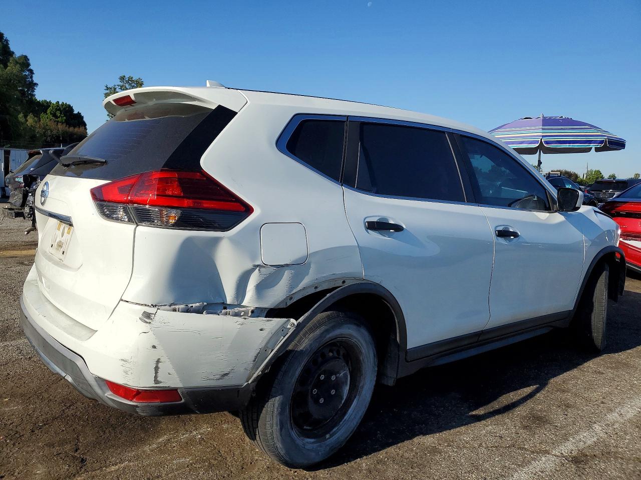 2017 NISSAN ROGUE S photo 7
