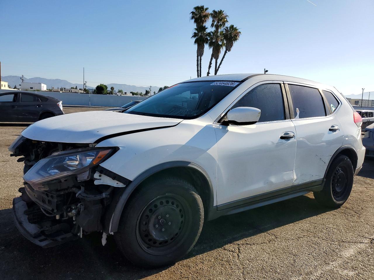 2017 NISSAN ROGUE