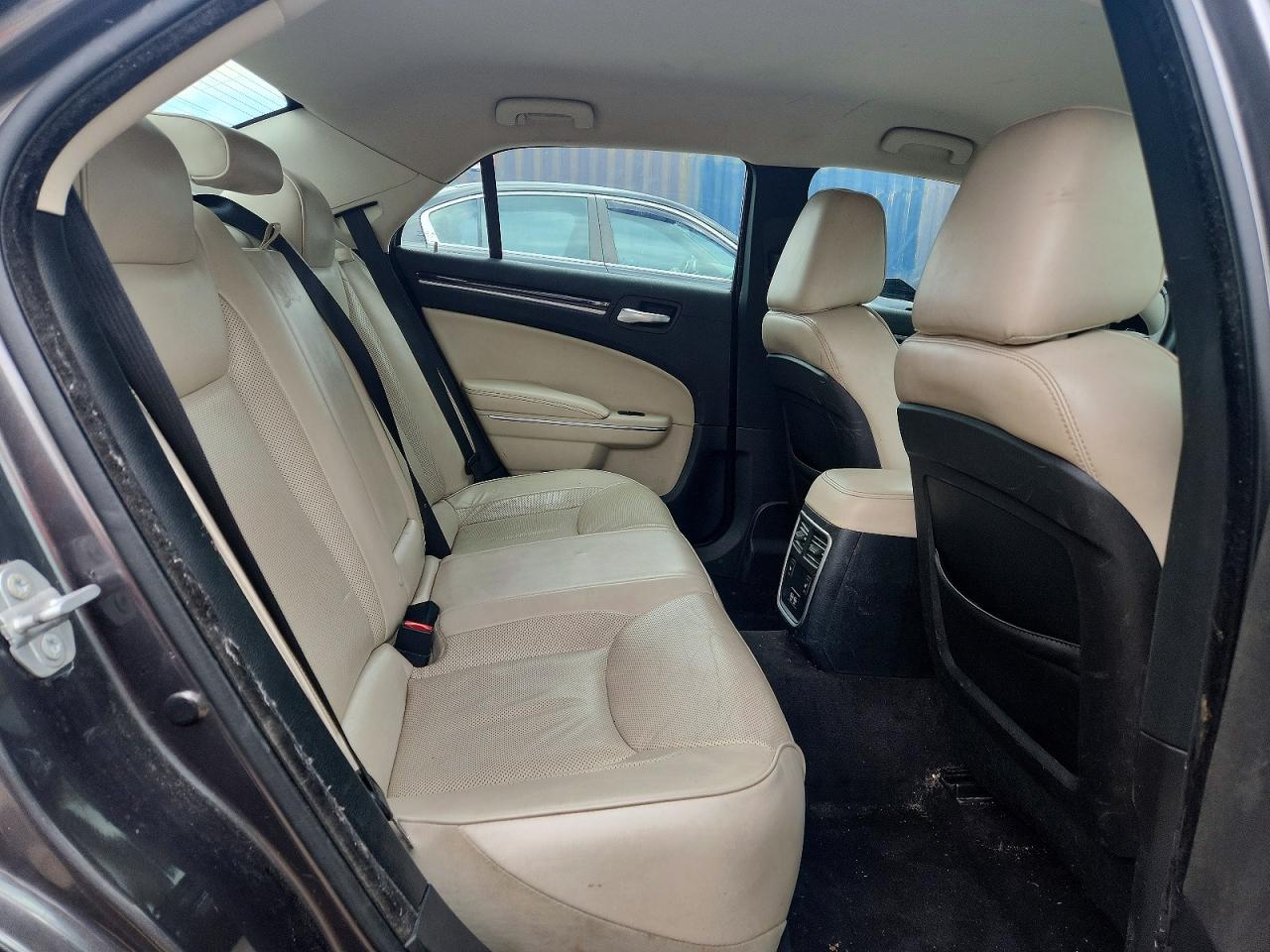 2018 CHRYSLER 300 LIMITED photo 28