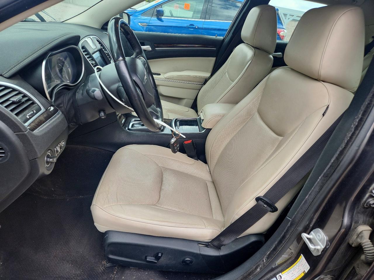 2018 CHRYSLER 300 LIMITED photo 19