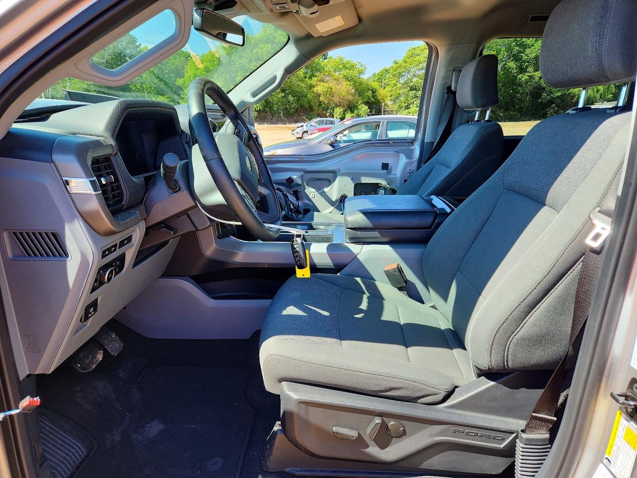 2024 FORD F150 XLT photo 7