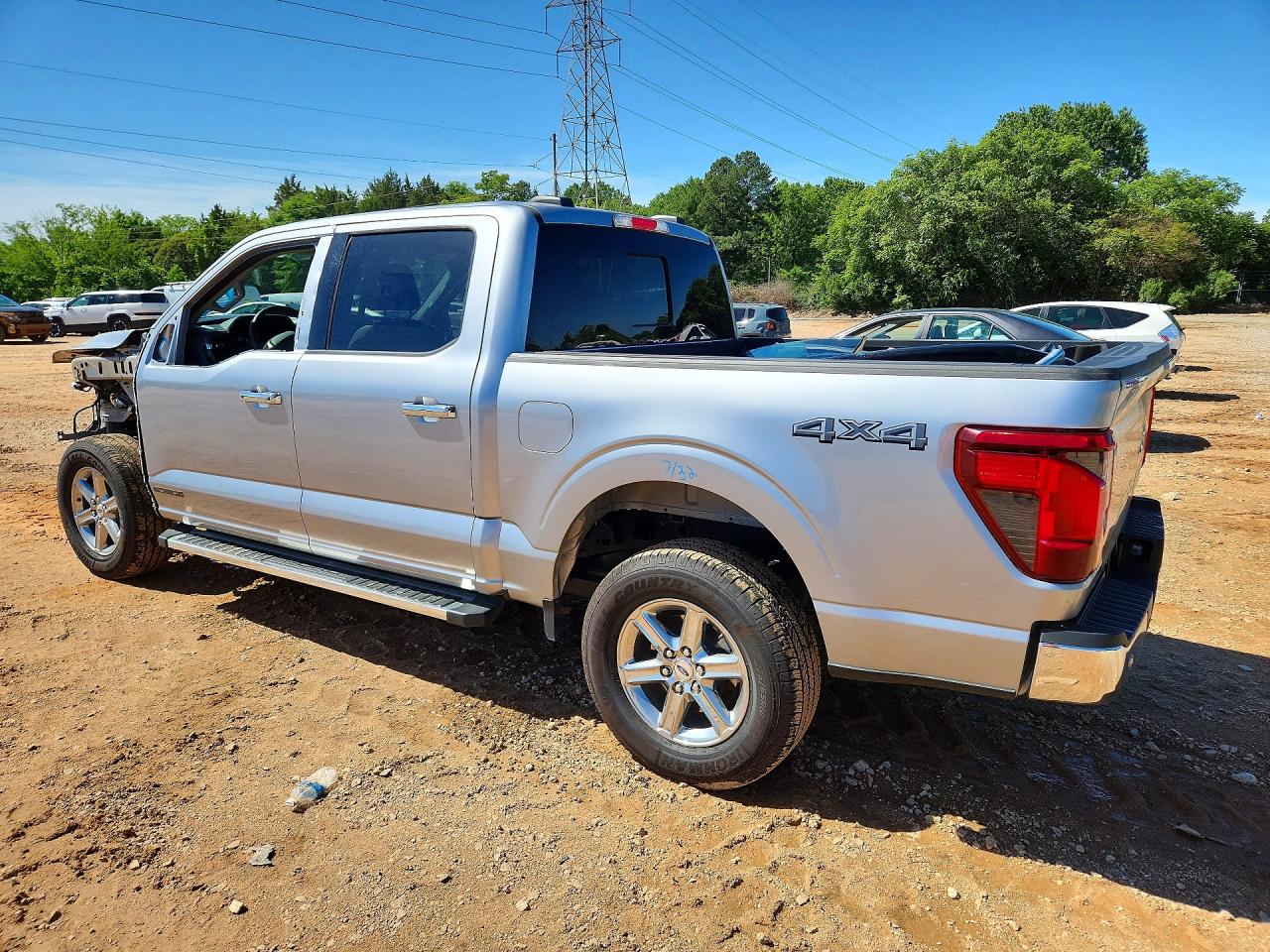 2024 FORD F150 XLT photo 2