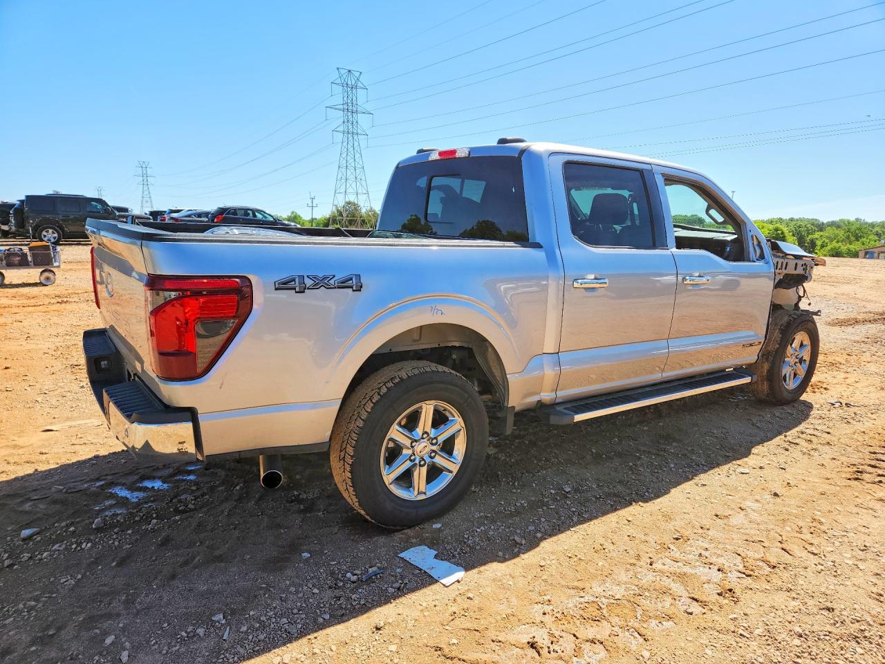 2024 FORD F150 XLT photo 3