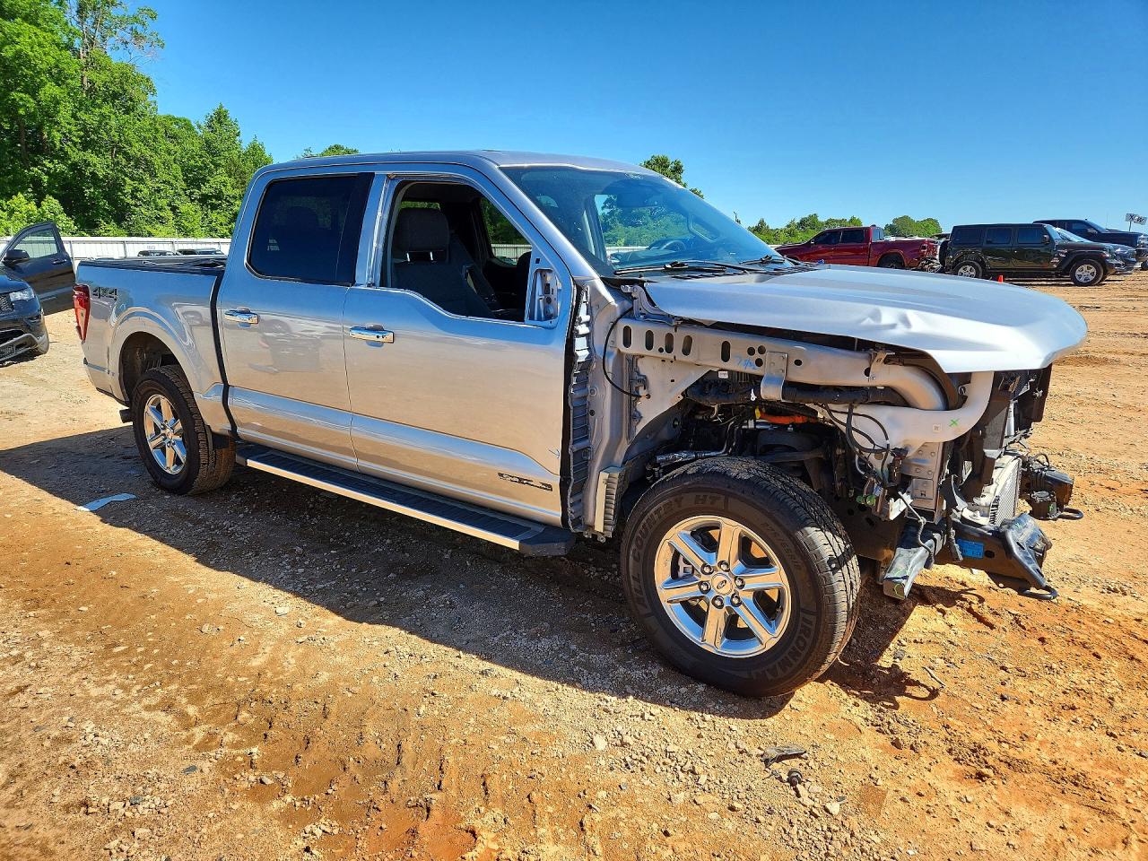2024 FORD F150 XLT photo 4