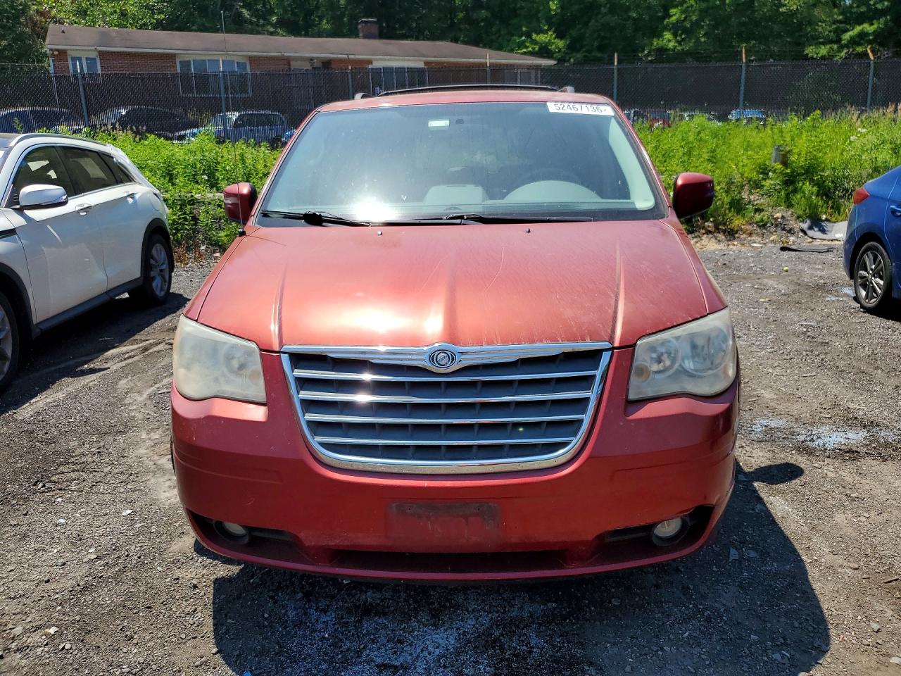 2010 CHRYSLER TOWN & COUNTRY TOURING photo 9