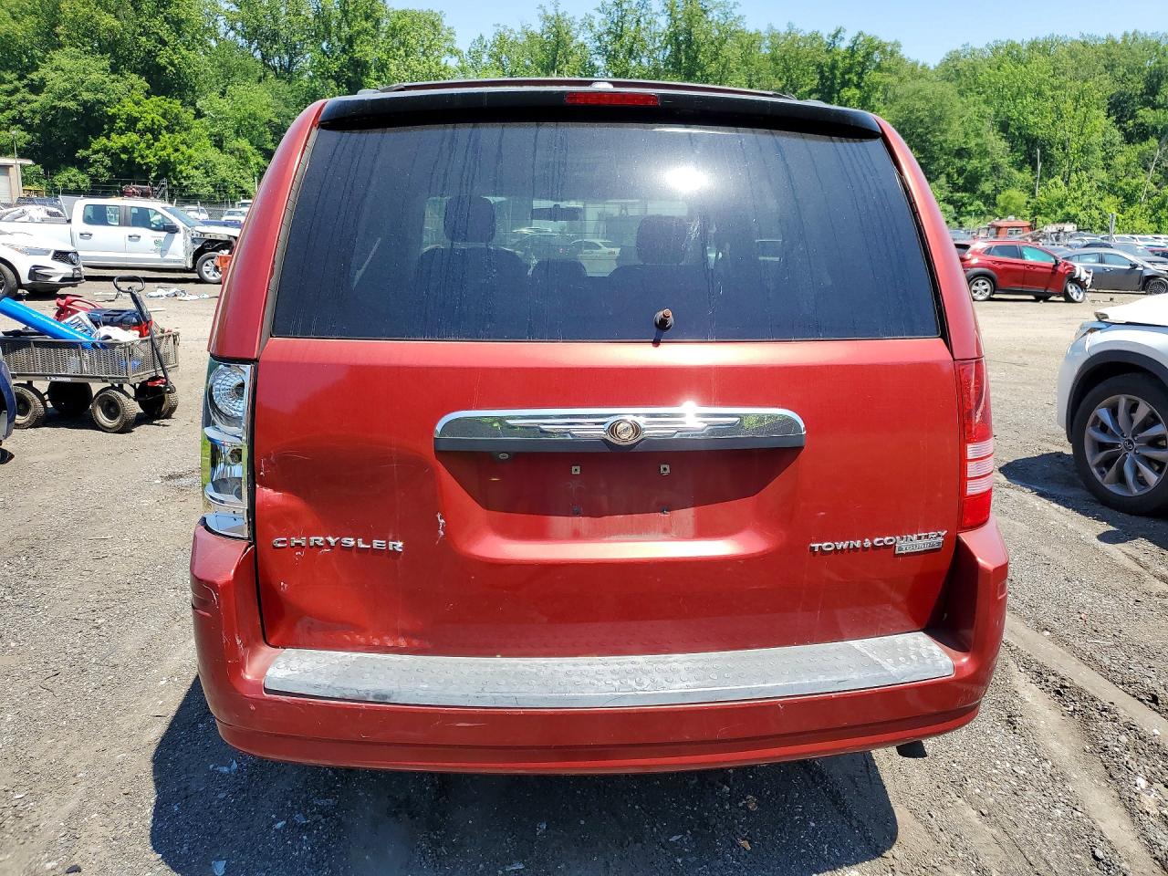 2010 CHRYSLER TOWN & COUNTRY TOURING photo 11