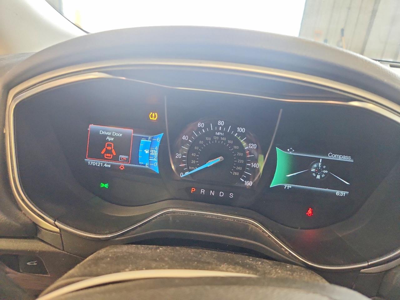 2016 FORD FUSION SE photo 9