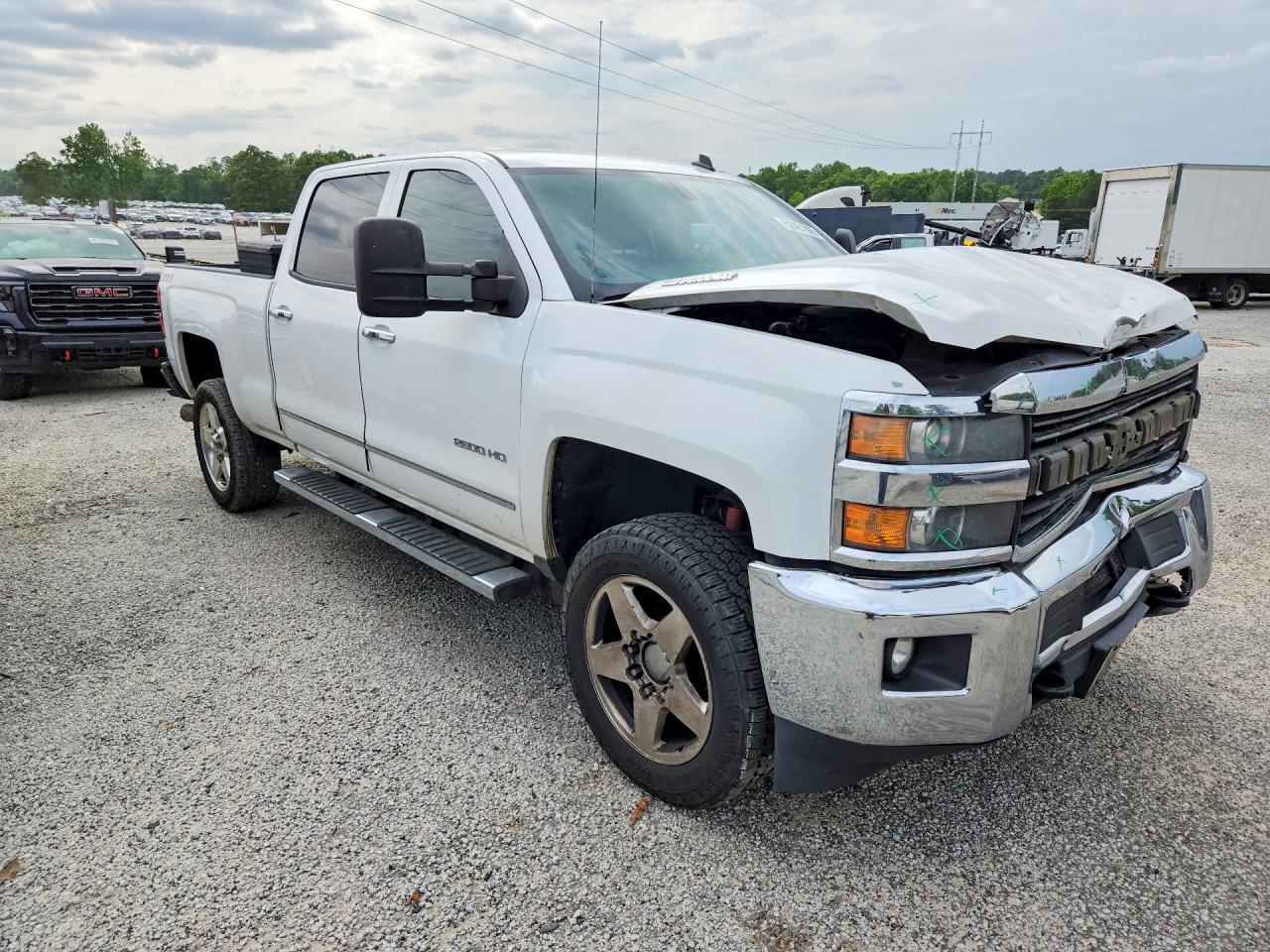 2015 CHEVROLET SILVERADO K2500 HEAVY DUTY LTZ photo 7