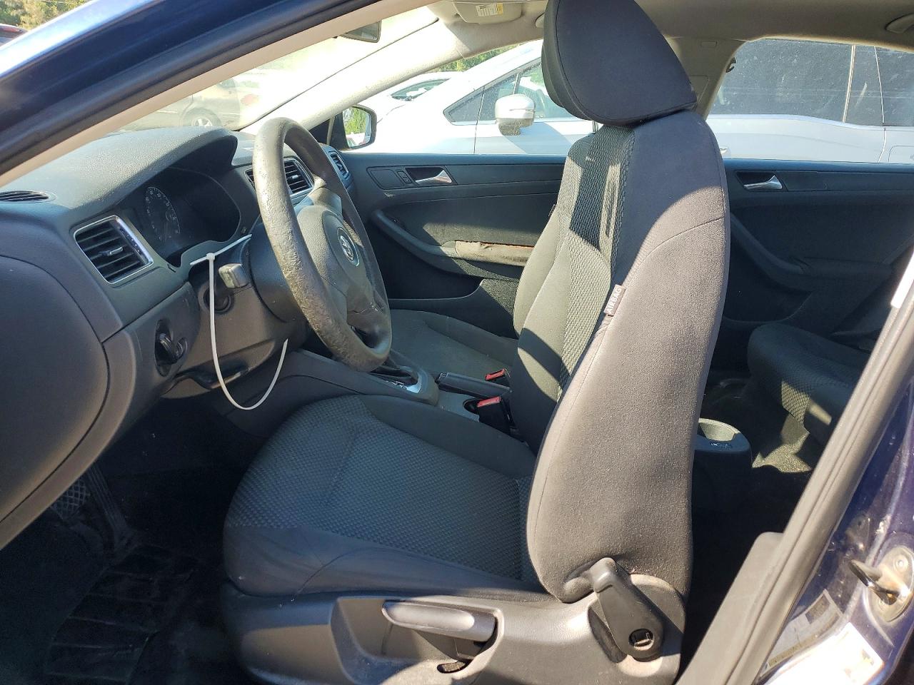 2012 VOLKSWAGEN JETTA BASE photo 7