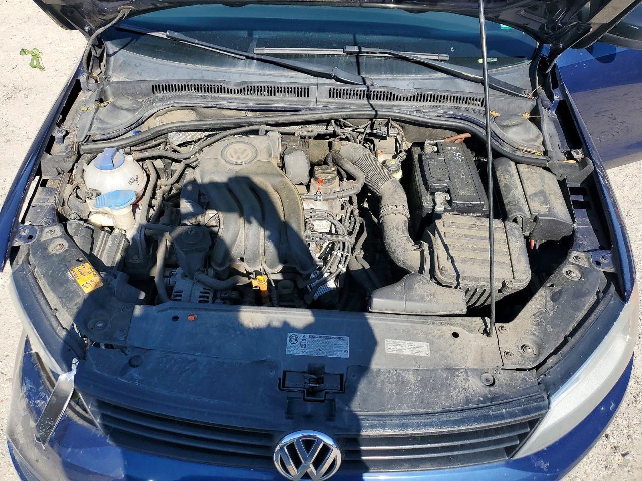 2012 VOLKSWAGEN JETTA BASE photo 11