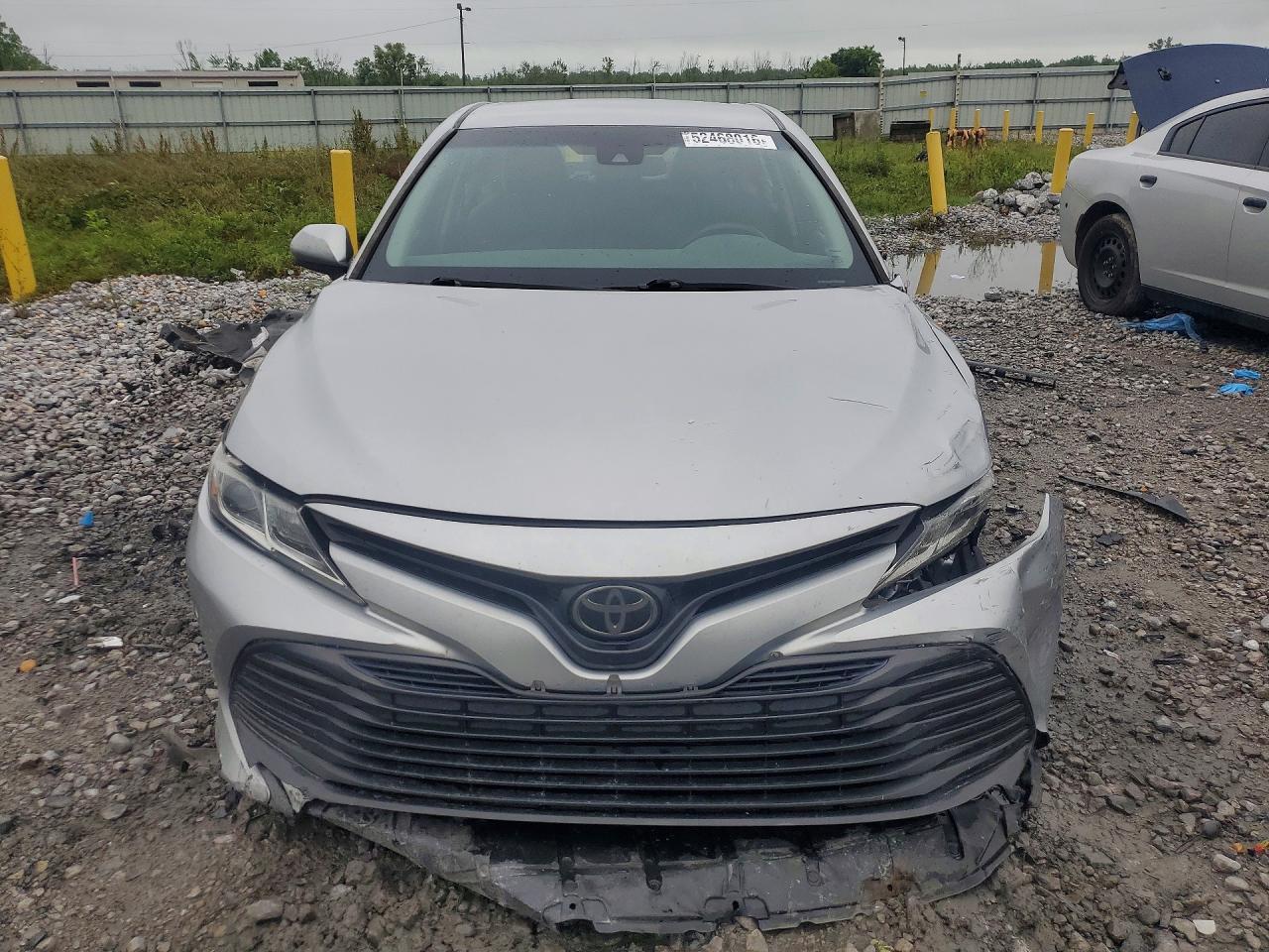 2018 TOYOTA CAMRY LE photo 13