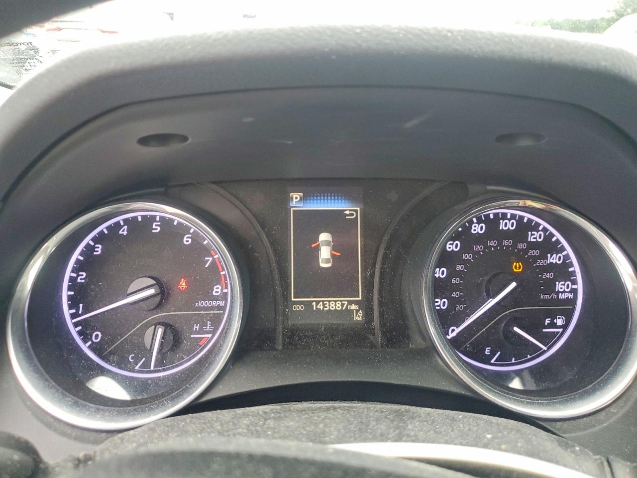 2018 TOYOTA CAMRY LE photo 25