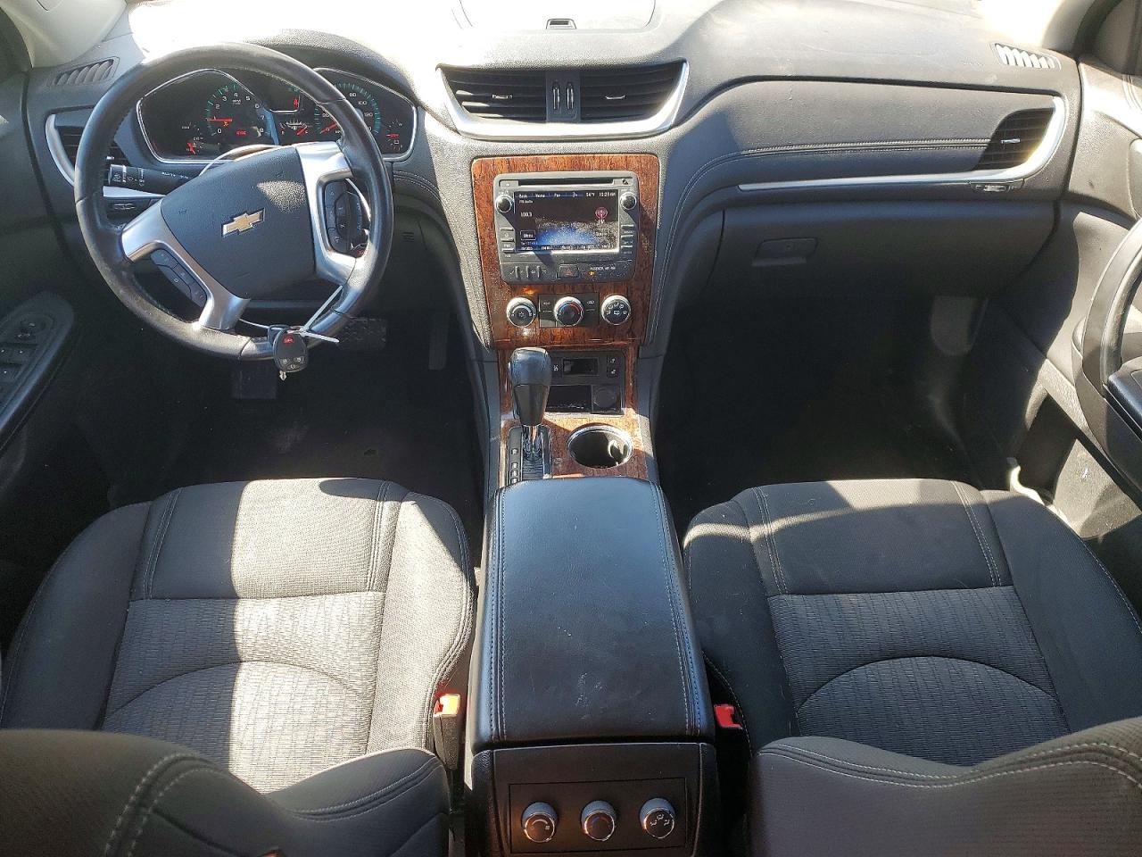 2014 CHEVROLET TRAVERSE LT photo 22