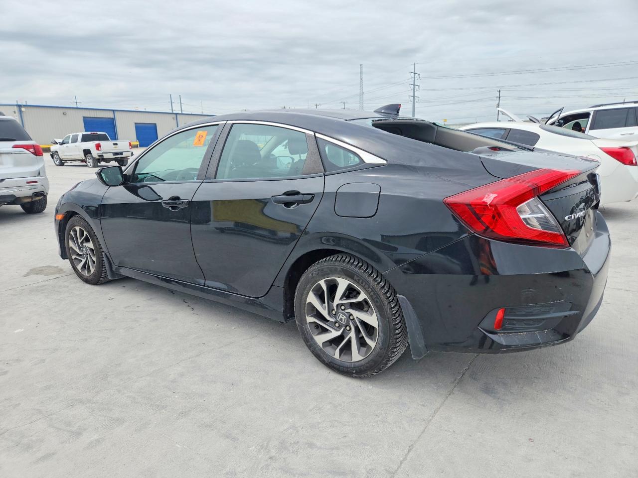 2017 HONDA CIVIC EX photo 4