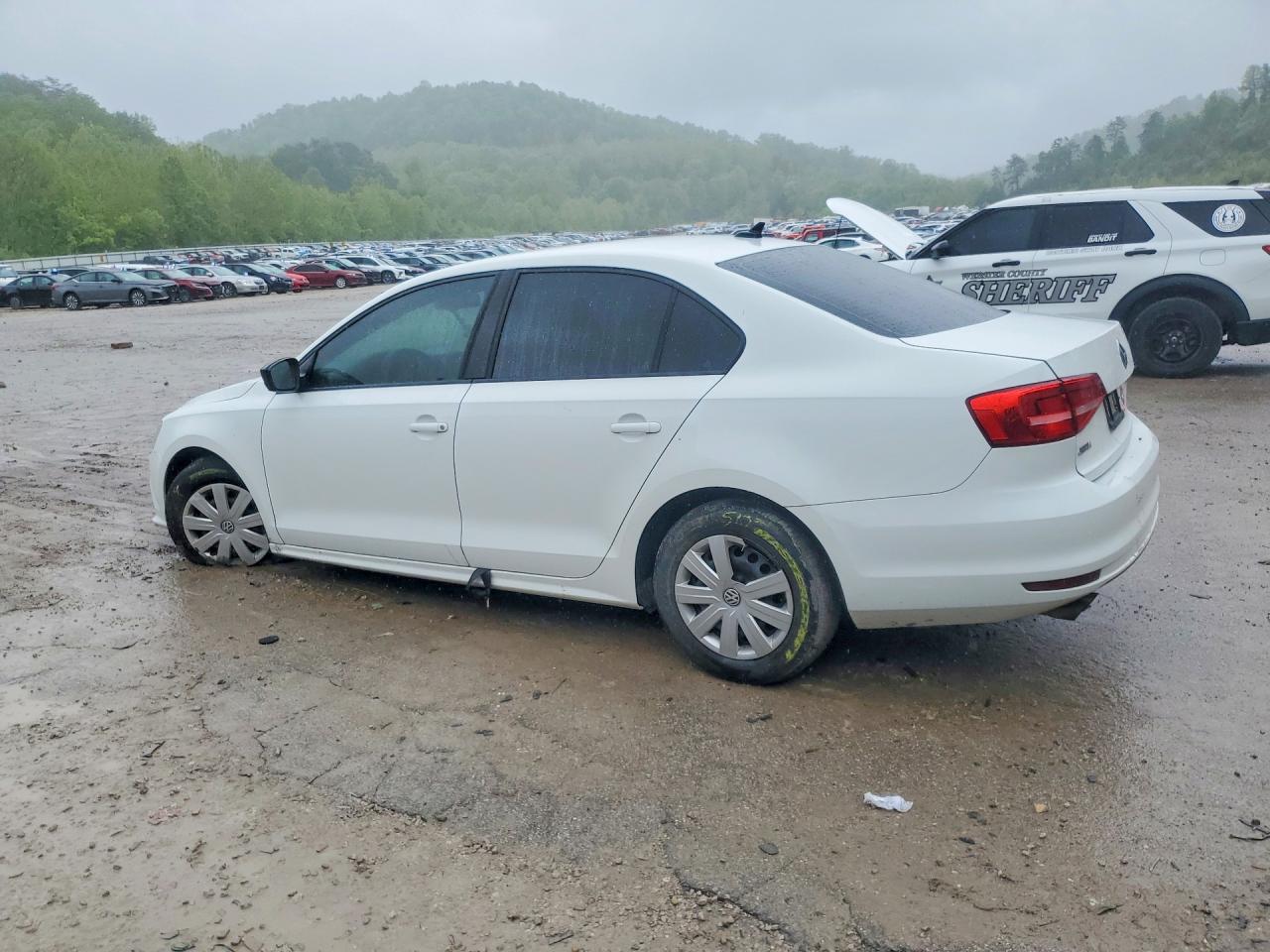 2015 VOLKSWAGEN JETTA BASE photo 3
