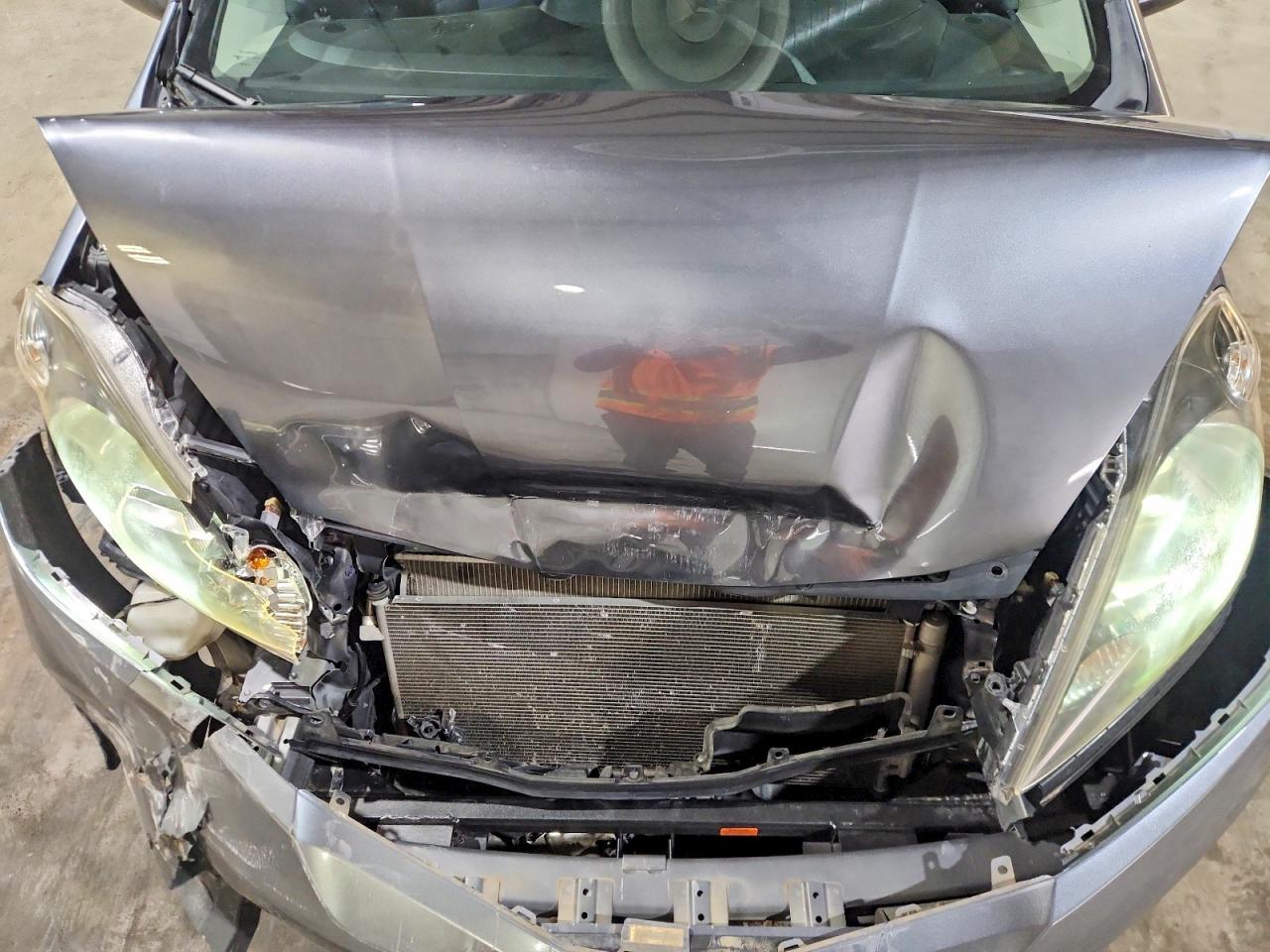 2013 HONDA FIT SPORT photo 11
