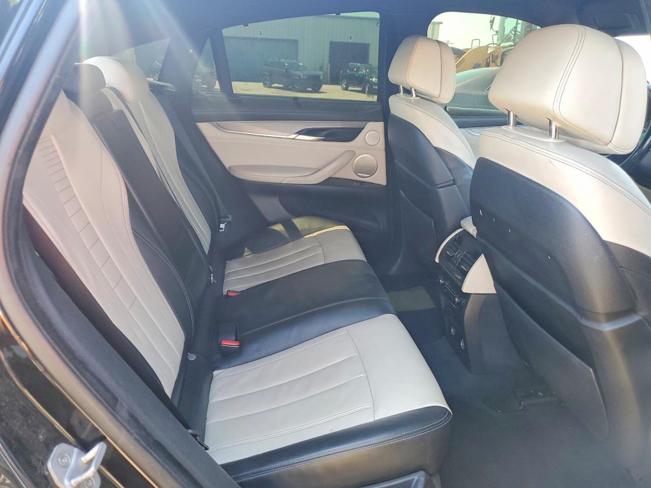 2016 BMW X6 XDRIVE50I photo 21