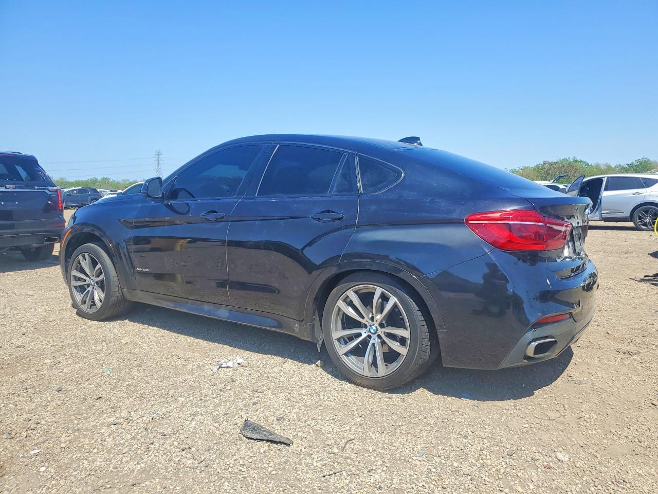 2016 BMW X6 XDRIVE50I photo 3