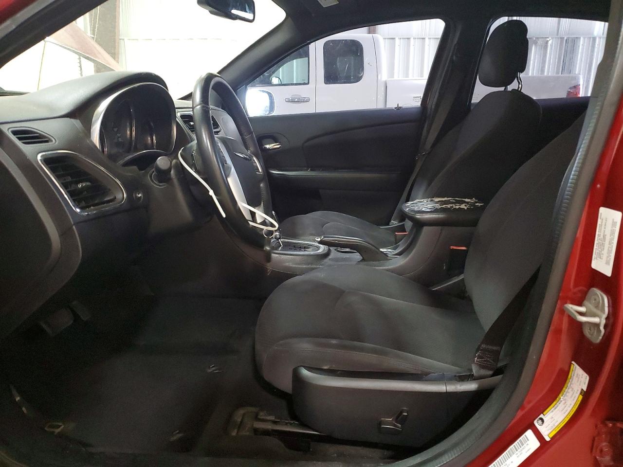 2013 CHRYSLER 200 TOURING photo 19