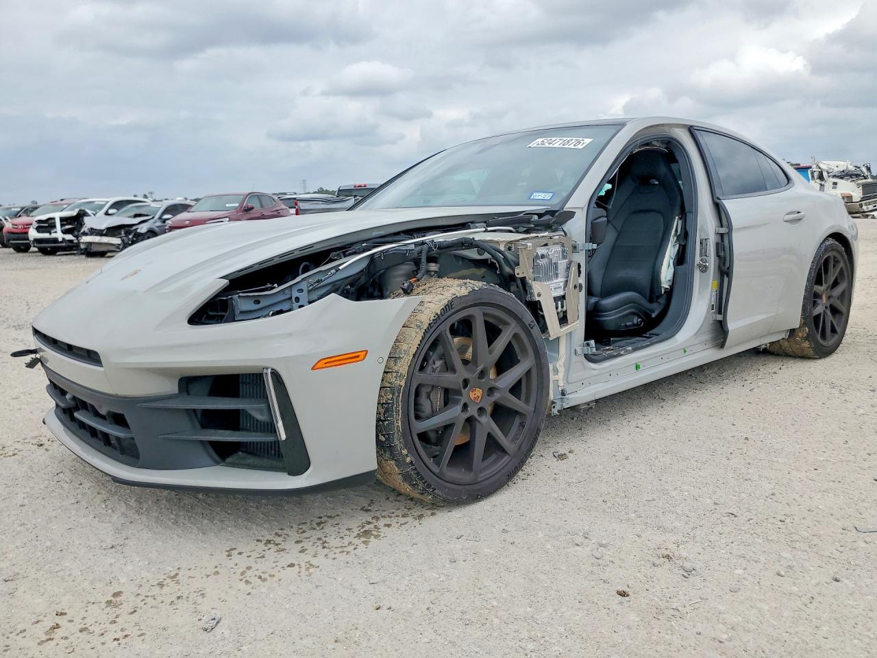 2025 PORSCHE PANAMERA