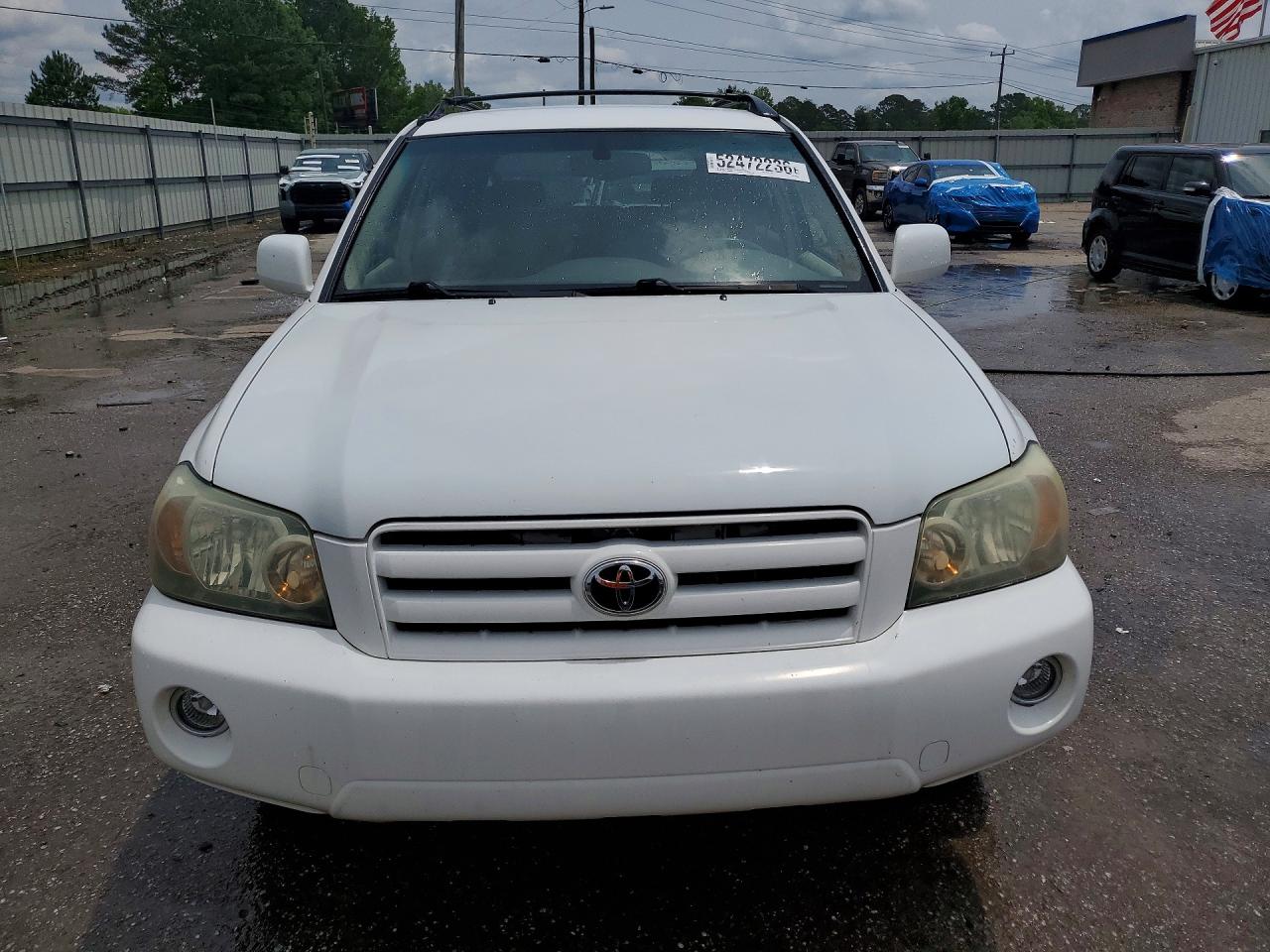 2004 TOYOTA HIGHLANDER LIMITED photo 9